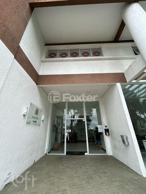 Image 13 - 870816