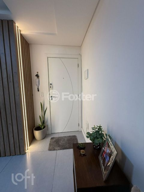 Image 1 - 870825