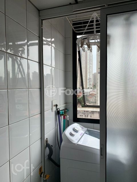 Image 11 - 870841