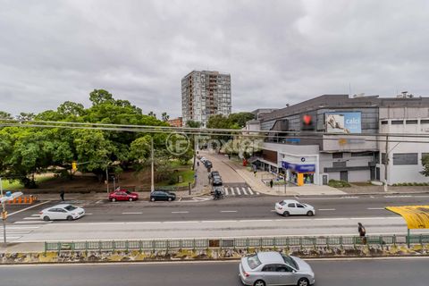 Image 17 - 870867