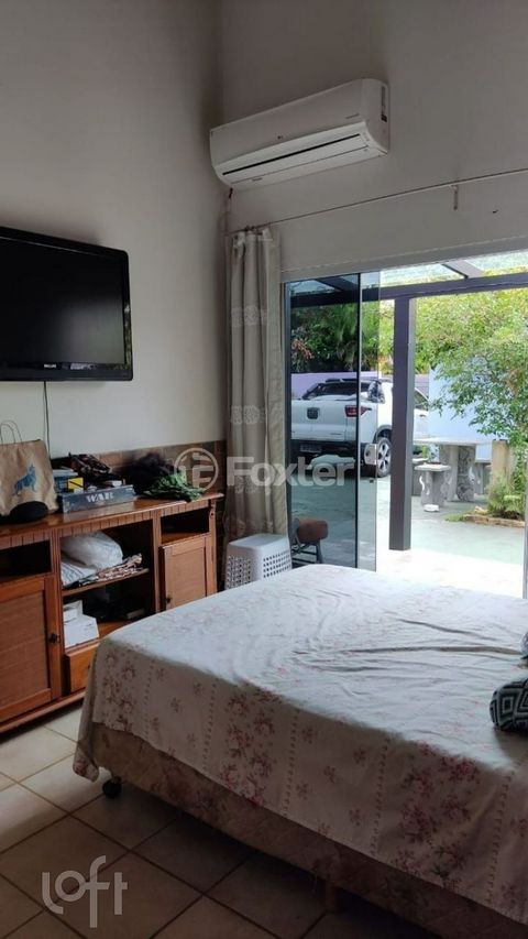 Image 8 - 870878