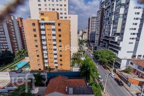 Image 4 - 870906
