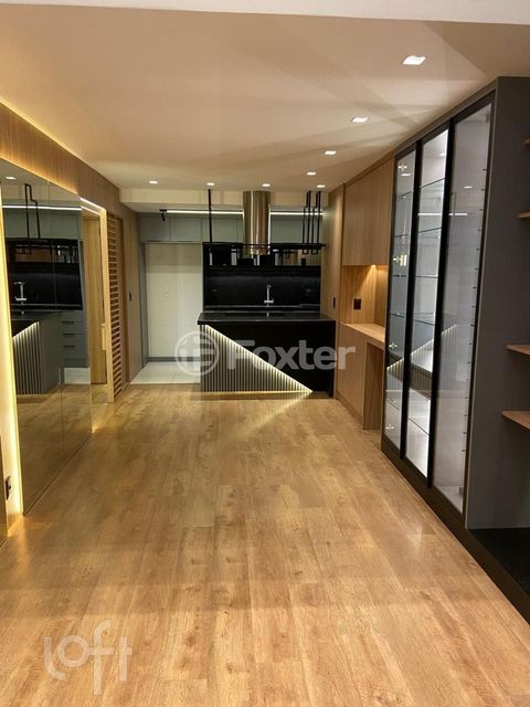 Image 1 - 870921