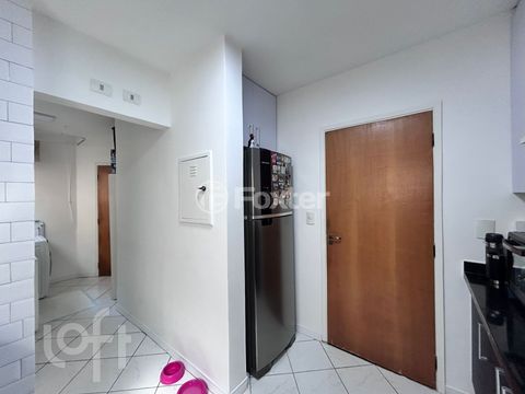 Image 7 - 870924