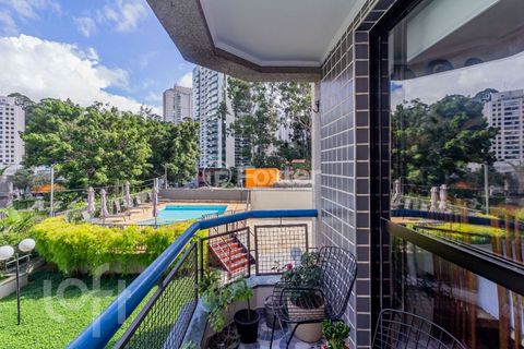 Image 9 - 870931