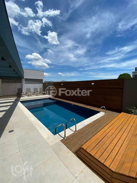 Image 7 - 870948