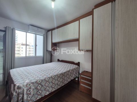 Image 8 - 870985
