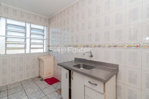 Image 8 - 870989