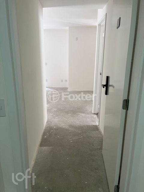 Image 2 - 871008