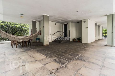 Image 6 - 871068