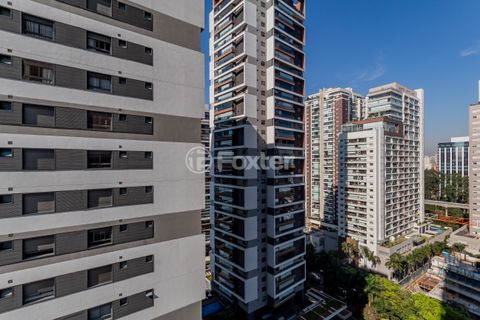 Image 3 - 871071