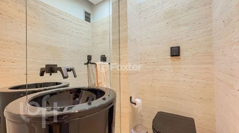 Image 8 - 871139