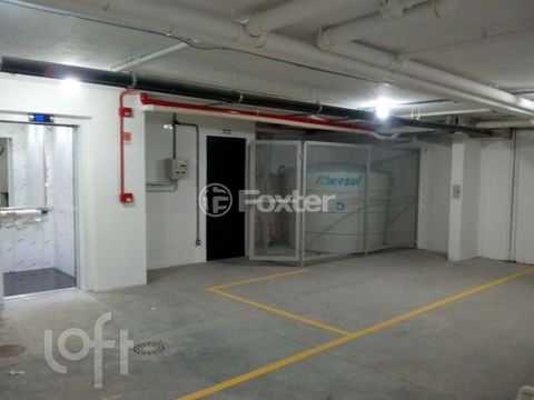 Image 7 - 871140
