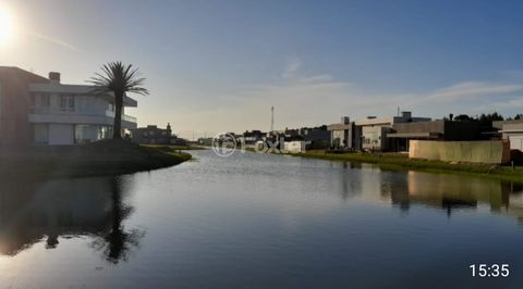 Image 4 - 871144