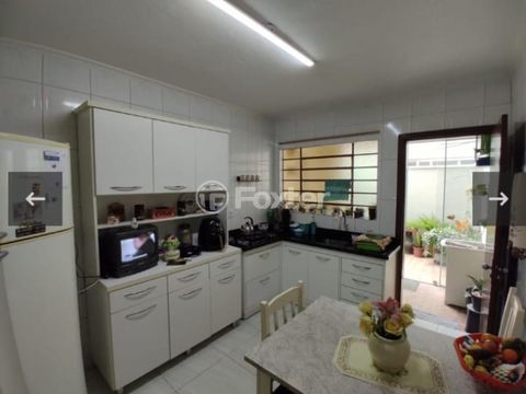 Image 3 - 871261