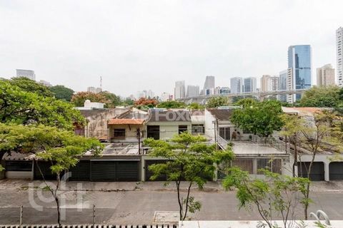 Image 13 - 871351