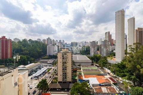 Image 13 - 871387