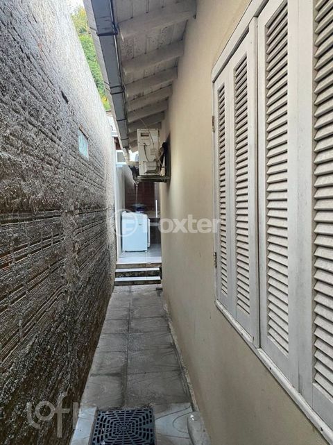 Image 3 - 871395