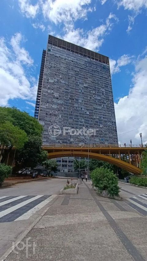 Image 4 - 871416