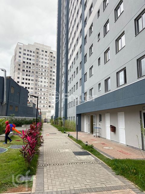 Image 9 - 871424