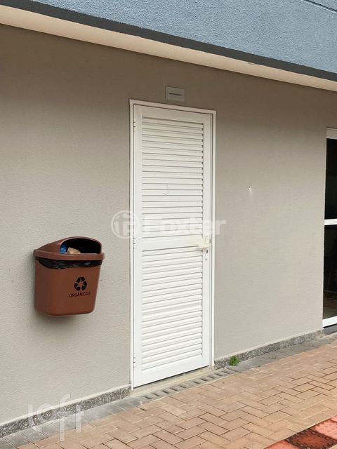 Image 7 - 871424