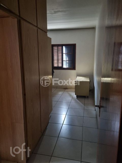 Image 6 - 871457