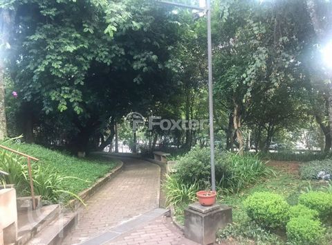 Image 8 - 871458