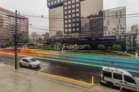 Image 10 - 871470