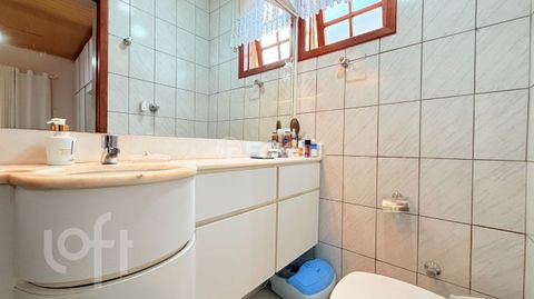 Image 8 - 871485