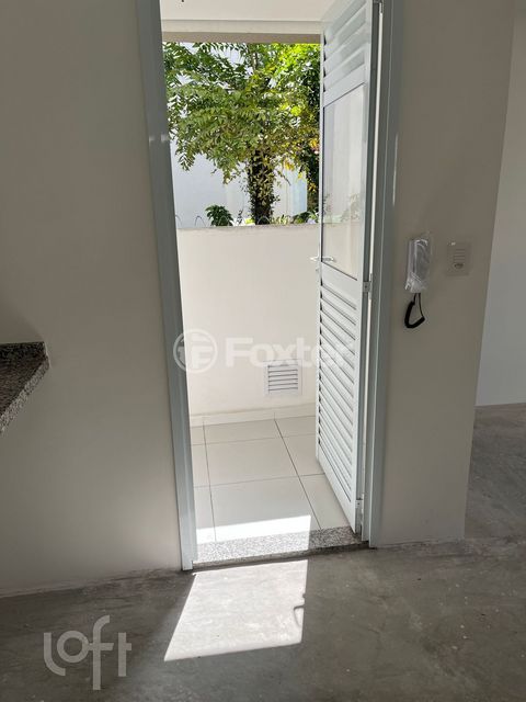 Image 8 - 871498