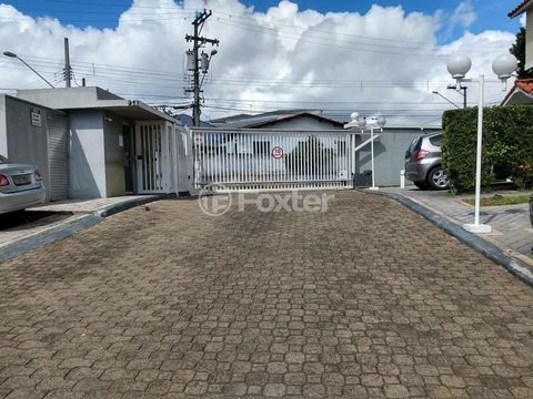 Image 11 - 871558