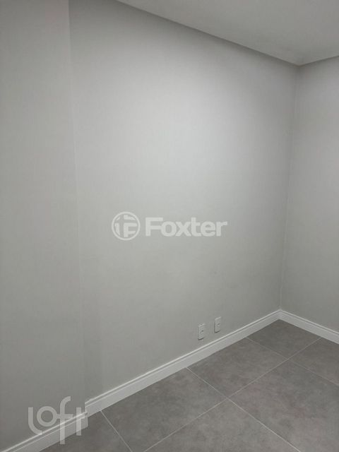 Image 4 - 871562