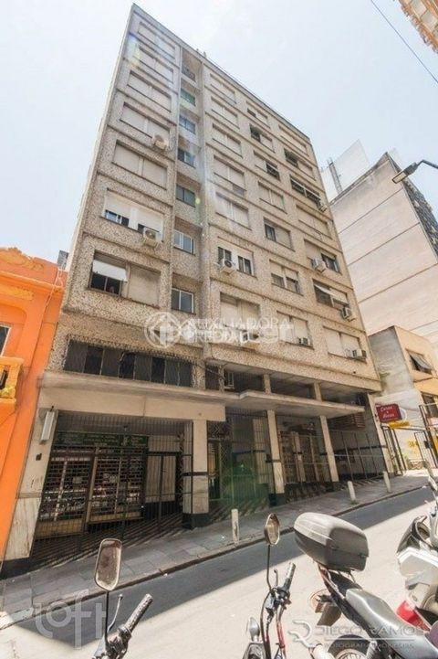 Image 12 - 871674