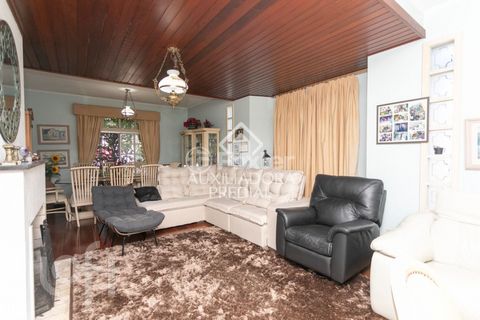 Image 12 - 871725
