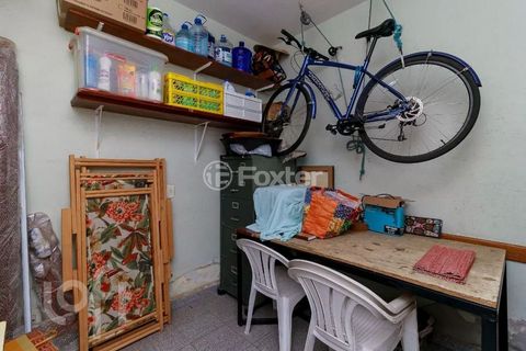 Image 4 - 871740
