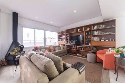 Image 17 - 871745