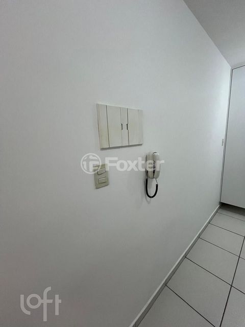 Image 10 - 871751