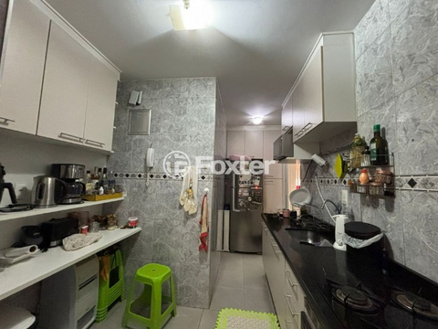 Image 10 - 871777