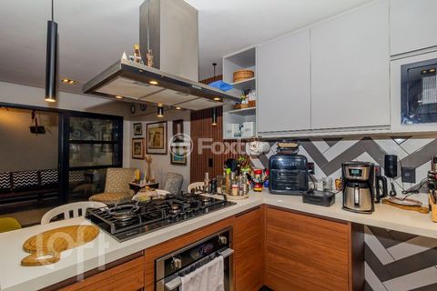 Image 9 - 871780