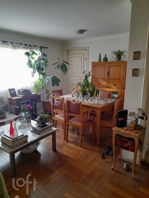 Image 11 - 871787