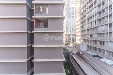 Image 4 - 871815