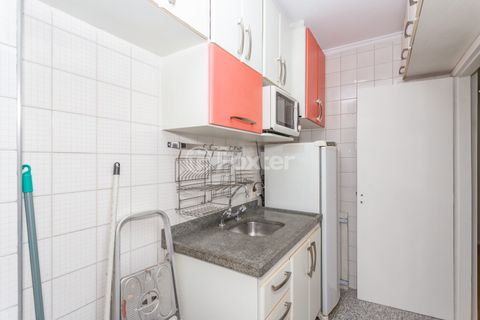 Image 14 - 871815