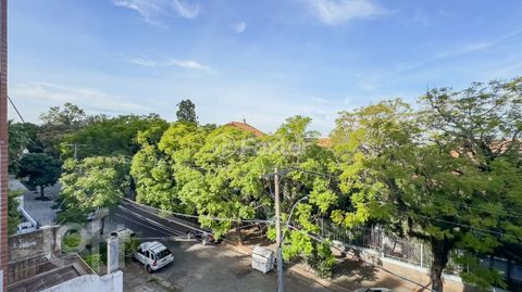 Image 1 - 871930