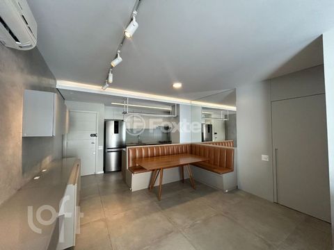 Image 5 - 871934