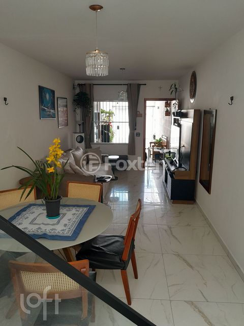 Image 3 - 871936