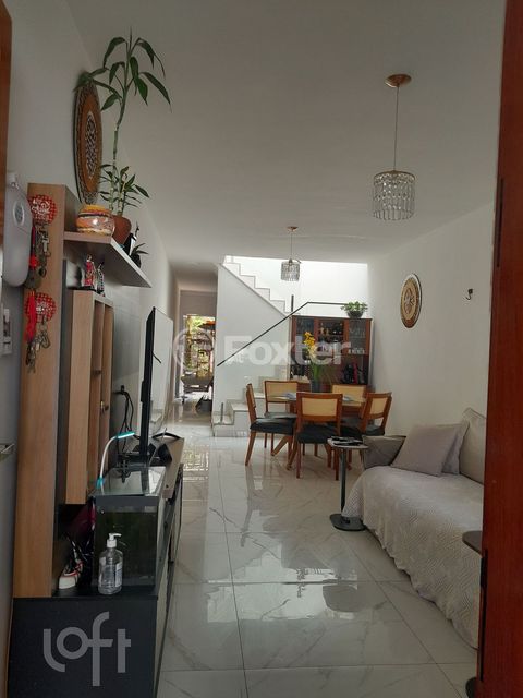 Image 4 - 871936