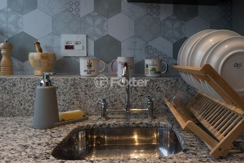 Image 17 - 871943