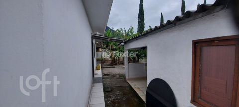 Image 11 - 871946