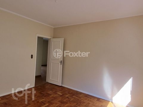 Image 3 - 871955