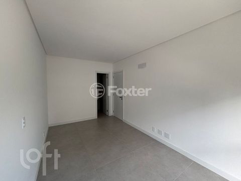Image 19 - 871958